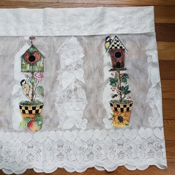 Lace flowers, birds and birdhouses window valance curtain Cottagecore - Picture 4 of 12